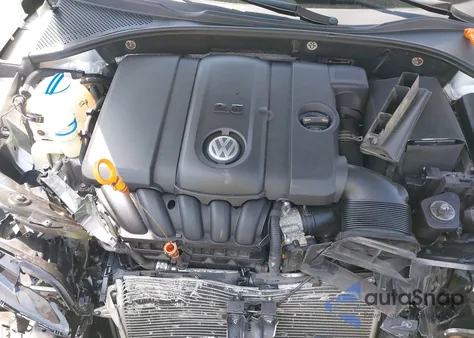 2012 Volkswagen Passat 2.5L S z USA, uszkodzony, nr VIN 1VWAH7A3XCC044263